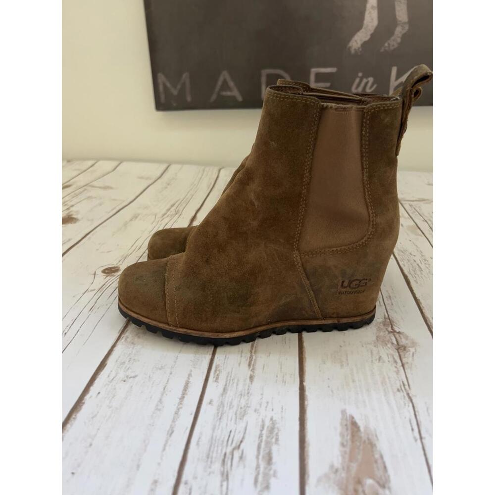 UGG Good Kasen Wedge Boot Chestnut Waterproof Suede Chelsea Brown 7